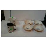 Kitchenware, includes four pottery barn Bowles
