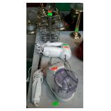 Kitchenware lot, includes meat saw, mixer, spice