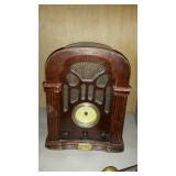 Thomas collector edition radio