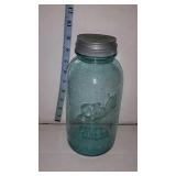 Ball perfect  mason jar, half gallon with zinc