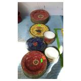 Susan Winget certified international dish set,