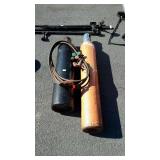 Look here guys, another torch set, just no cart