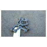 Set of four smaller shackles