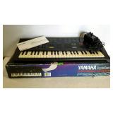 Yamaha electronic keyboard PortaSound PSS-280 with