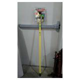 Light bulb changing kit with extension handle