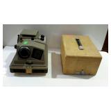 Renere 888 slide projector with case