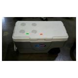 Coleman Extreem cooler with wheels