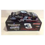 Dale Earnhardt #3 "Oreo" Stock car 2001 Monte