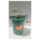 Ice cream freezer - Alaska Hostess hand crank with