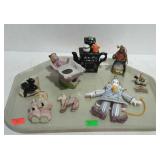 Collection of ceramic decor figures, clowns,