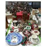 Christmas decor group lot - Goofus glass pinecone
