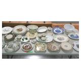 Collection of China Pieces, table group lot,