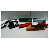 Santa Fe Train engine 3 cars and caboose with