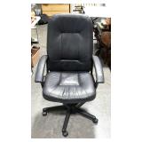 exec office desk chair seller code UM