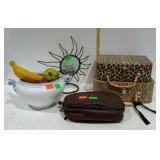 Group lot - Suit case shaped home decor storage
