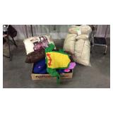 Bedding lot, Queen size bed comforter, bag with