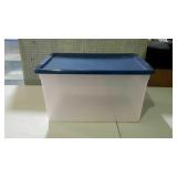 Tote with blue lid. 66 quart.