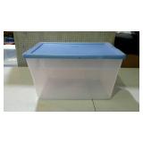 Tote with blue lid. 56 quart.