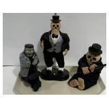 Halloween decor figures, one battery opt.