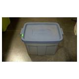 Rubbermaid roughneck grey tote with blue lid.