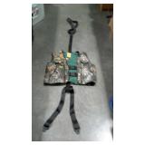 Mossy oak Hunter Safety System. Climbing vest