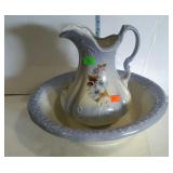 Ceramic wash bowl and pitcher set floral decor