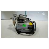 Central Pneumatic mini air compressor no hose or