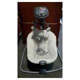 Graco baby swing with mobile, battery operated,