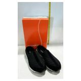 Ladies athletic shoes- Easyspirit size 10 with box