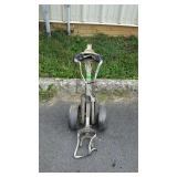 Golf bag carrier