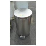 Stainless kitchen trash can, foot pedal lid open