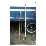 Tool lot, includes pitch fork and garden rakes
