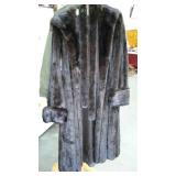 Ladies fur coat, full length with belt - no size,