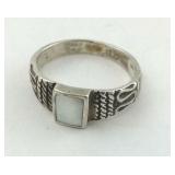 .925 Sterling Inlaid Mother of Pearl Ring Size