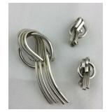Premier Designs earrings and brooch set
