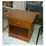 Thomasville Single drawer stand some wear on