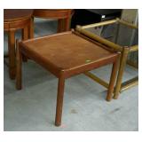 Side stand measures 24x24x20