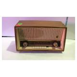 Grundig-Hajestie Radio made in Germany Am/Fm with