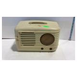 Emerson table top AM radio - missing two knobs and