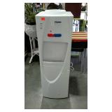 Haier hot / cold water bottle dispensing machine