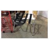 Luggage stand