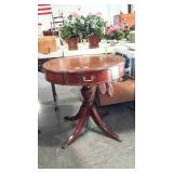 Mahogany drum table - pedestal based single drawer