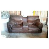 Recliner love seat with cup holders and console