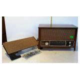 Table top radio - Zenith AM/FM, with extra