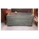 Roos sweetheart cedar blanket chest missing shelf