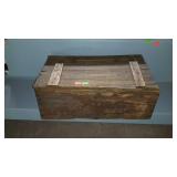 Wooden box with hinged lid - 25 x 15 x 9