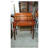 Nice writing desk, pine wood home decor style
