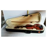 Crescent Violin with case, new violin has the bow