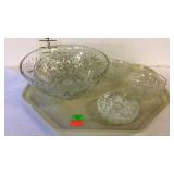 Tray of glassware, clear glass bowls and saucer