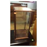 Glass Display Case, fool display style but for